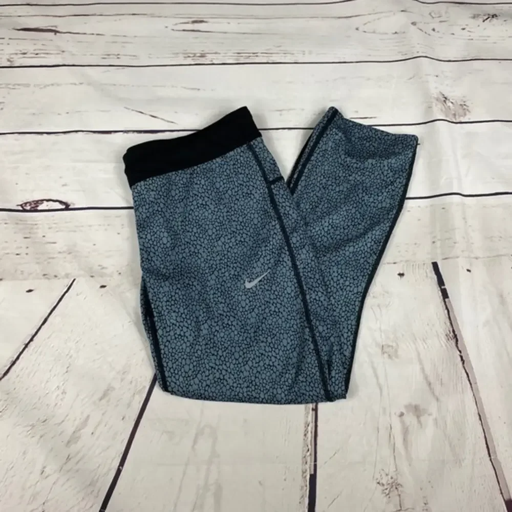 Nike Blue Printed Capris‎ Leggings